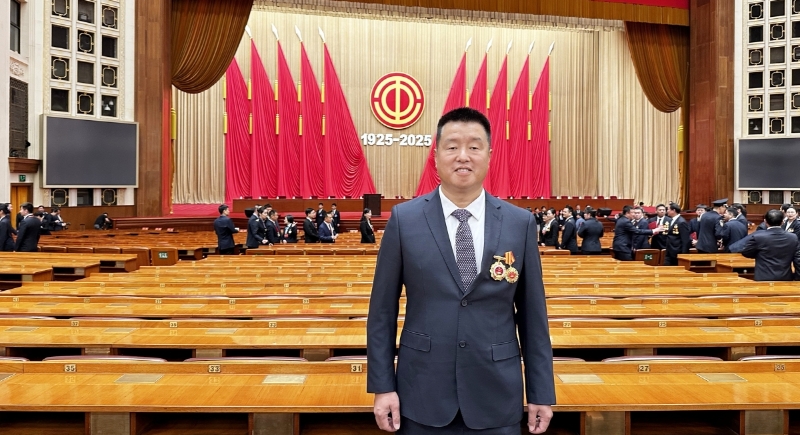 汇洁资讯 | 热烈祝贺汇洁股份江西曼妮芬何喆荣获“全国劳动模范”荣誉称号